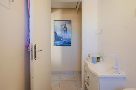 Casa à venda com 300m², 2 quartos e 2 vagas Casa à venda com 300m², 2 quartos e 2 vagasBanheiro da Suíte 2