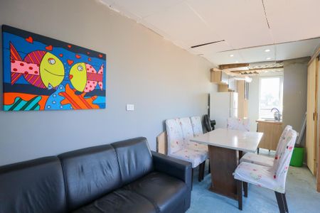 Casa à venda com 300m², 2 quartos e 2 vagas Casa à venda com 300m², 2 quartos e 2 vagasrooftop Sala