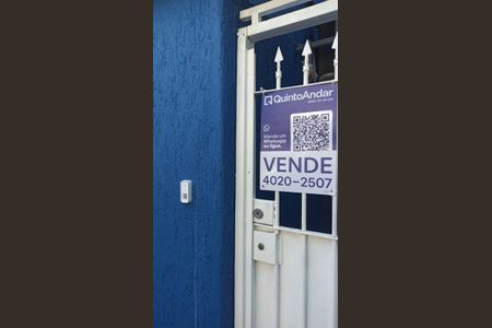Casa à venda com 300m², 2 quartos e 2 vagas Casa à venda com 300m², 2 quartos e 2 vagasPlaca