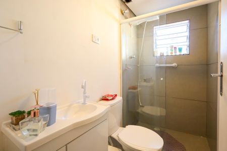 Casa à venda com 300m², 2 quartos e 2 vagas Casa à venda com 300m², 2 quartos e 2 vagasBanheiro da Suíte 2