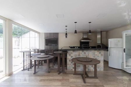 Apartamento à venda com 186m², 4 quartos e 2 vagas Apartamento à venda com 186m², 4 quartos e 2 vagasArea Comum - Churrasqueira