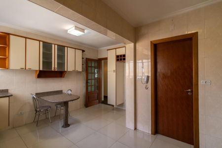 Apartamento à venda com 186m², 4 quartos e 2 vagas Apartamento à venda com 186m², 4 quartos e 2 vagasCozinha