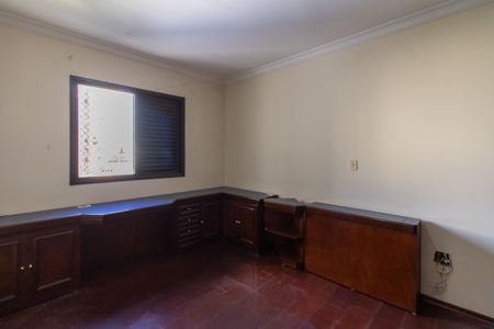 Apartamento à venda com 186m², 4 quartos e 2 vagas Apartamento à venda com 186m², 4 quartos e 2 vagasQuarto 2