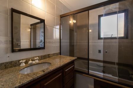 Apartamento à venda com 186m², 4 quartos e 2 vagas Apartamento à venda com 186m², 4 quartos e 2 vagasBanheiro