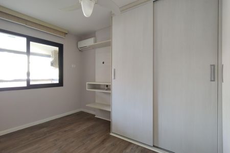 Apartamento à venda com 100m², 3 quartos e 2 vagas Apartamento à venda com 100m², 3 quartos e 2 vagasQuarto 1 - Suíte