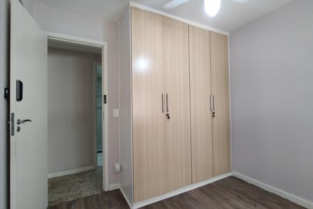 Apartamento à venda com 100m², 3 quartos e 2 vagas Apartamento à venda com 100m², 3 quartos e 2 vagasQuarto 3