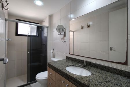 Apartamento à venda com 100m², 3 quartos e 2 vagas Apartamento à venda com 100m², 3 quartos e 2 vagasBanheiro da Suíte 1