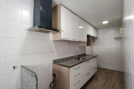Apartamento à venda com 100m², 3 quartos e 2 vagas Apartamento à venda com 100m², 3 quartos e 2 vagasCozinha - Armários
