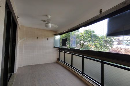 Apartamento à venda com 100m², 3 quartos e 2 vagas Apartamento à venda com 100m², 3 quartos e 2 vagasVaranda da Sala