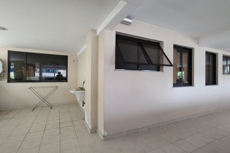 Apartamento à venda com 100m², 3 quartos e 2 vagas Apartamento à venda com 100m², 3 quartos e 2 vagasÁrea comum - Salão de festas