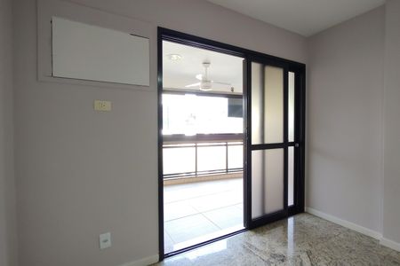 Apartamento à venda com 100m², 3 quartos e 2 vagas Apartamento à venda com 100m², 3 quartos e 2 vagasSala