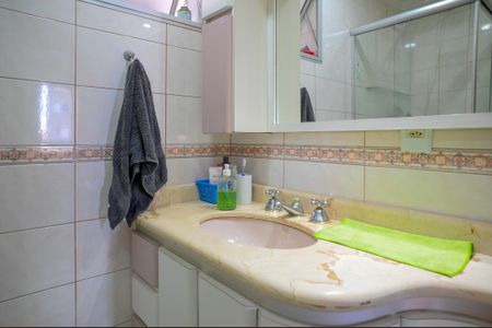 Apartamento à venda com 70m², 3 quartos e 1 vaga Apartamento à venda com 70m², 3 quartos e 1 vagaBanheiro Social