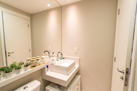 Apartamento à venda com 68m², 2 quartos e 1 vaga Apartamento à venda com 68m², 2 quartos e 1 vagaBanheiro