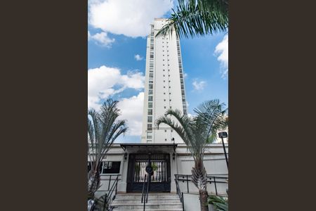 Apartamento à venda com 68m², 2 quartos e 1 vaga Apartamento à venda com 68m², 2 quartos e 1 vagaFachada