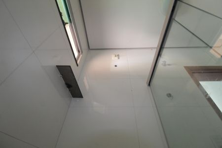 Casa à venda com 85m², 2 quartos e 1 vagaBanheiro Social