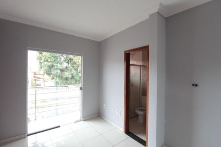Casa à venda com 85m², 2 quartos e 1 vagaSuite