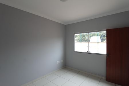 Casa à venda com 85m², 2 quartos e 1 vagaQuarto