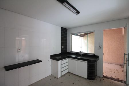 Casa à venda com 85m², 2 quartos e 1 vagaCozinha