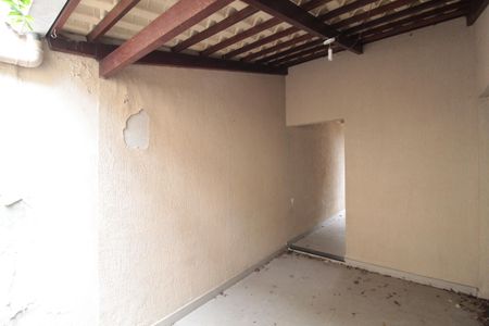 Casa à venda com 85m², 2 quartos e 1 vagaÁrea de Serviço