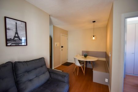 Apartamento à venda com 47m², 2 quartos e 1 vaga Apartamento à venda com 47m², 2 quartos e 1 vagaSala
