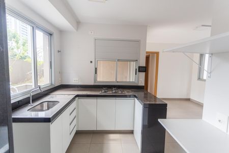 Apartamento à venda com 135m², 2 quartos e 2 vagasCozinha