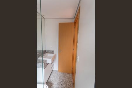 Apartamento à venda com 135m², 2 quartos e 2 vagasBanheiro da Suíte