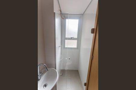 Apartamento à venda com 135m², 2 quartos e 2 vagasBanheiro de Serviço