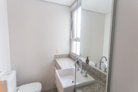 Apartamento à venda com 135m², 2 quartos e 2 vagasBanheiro Social