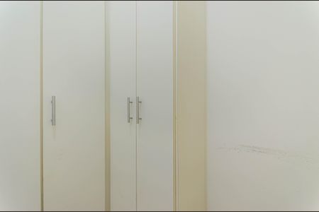 Apartamento à venda com 110m², 3 quartos e 2 vagas Apartamento à venda com 110m², 3 quartos e 2 vagasQuarto de Serviço