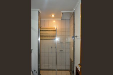 Casa de condomínio à venda com 365m², 3 quartos e 4 vagas Casa de condomínio à venda com 365m², 3 quartos e 4 vagasBanheiro