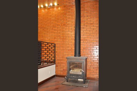 Casa de condomínio à venda com 365m², 3 quartos e 4 vagas Casa de condomínio à venda com 365m², 3 quartos e 4 vagasSala