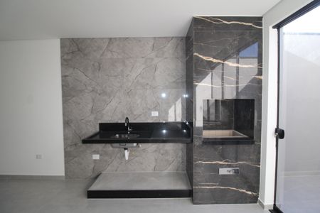 Casa à venda com 185m², 3 quartos e 2 vagasÁrea de Serviço