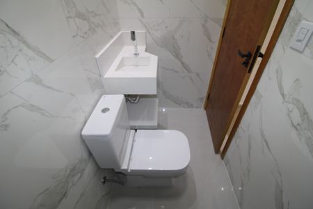 Casa à venda com 185m², 3 quartos e 2 vagasQuarto 2 - Banheiro