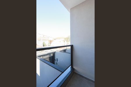 Casa à venda com 185m², 3 quartos e 2 vagas Casa à venda com 185m², 3 quartos e 2 vagasVaranda da Suíte 1