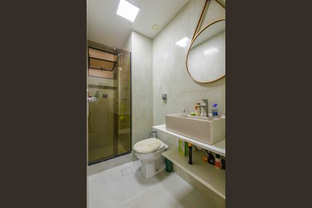 Apartamento à venda com 90m², 2 quartos e 2 vagas Apartamento à venda com 90m², 2 quartos e 2 vagasBanheiro Social