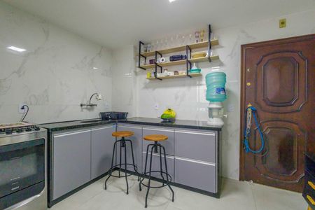 Apartamento à venda com 90m², 2 quartos e 2 vagas Apartamento à venda com 90m², 2 quartos e 2 vagasCozinha