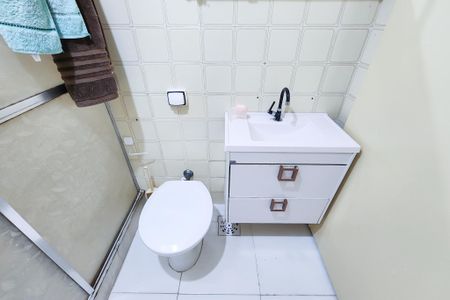 Apartamento à venda com 56m², 2 quartos e 1 vaga Apartamento à venda com 56m², 2 quartos e 1 vagaBanheiro