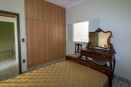 Casa de condomínio à venda com 208m², 4 quartos e 2 vagas Casa de condomínio à venda com 208m², 4 quartos e 2 vagasQuarto 1