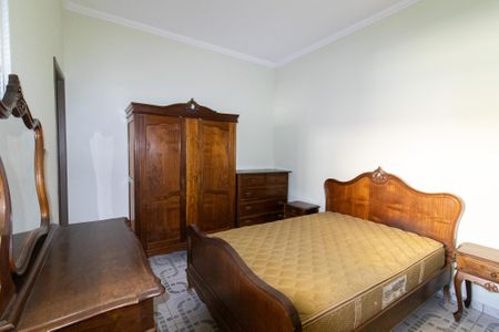 Casa de condomínio à venda com 208m², 4 quartos e 2 vagas Casa de condomínio à venda com 208m², 4 quartos e 2 vagasQuarto 1