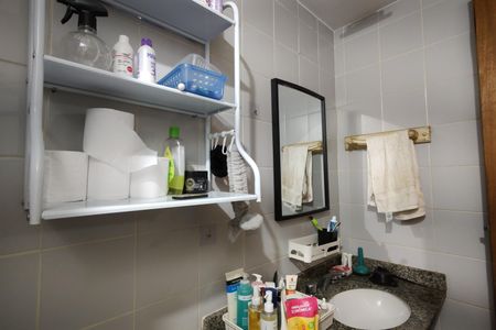 Apartamento à venda com 72m², 2 quartos e 2 vagas Apartamento à venda com 72m², 2 quartos e 2 vagasBanheiro Social