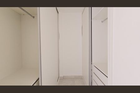 Apartamento para alugar com 202m², 3 quartos e 4 vagas Apartamento para alugar com 202m², 3 quartos e 4 vagasCloset