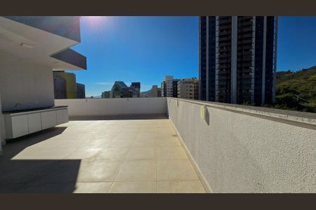 Apartamento para alugar com 202m², 3 quartos e 4 vagas Apartamento para alugar com 202m², 3 quartos e 4 vagasCobertura