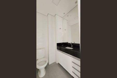 Apartamento para alugar com 202m², 3 quartos e 4 vagas Apartamento para alugar com 202m², 3 quartos e 4 vagasBanheiro