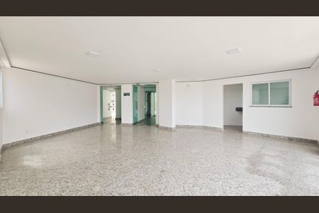 Apartamento para alugar com 202m², 3 quartos e 4 vagas Apartamento para alugar com 202m², 3 quartos e 4 vagasÁrea comum