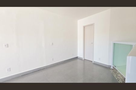 Apartamento para alugar com 202m², 3 quartos e 4 vagas Apartamento para alugar com 202m², 3 quartos e 4 vagasHall