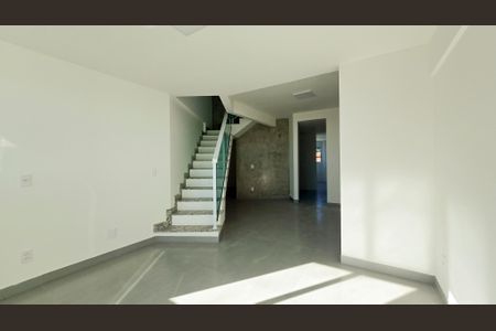 Apartamento para alugar com 202m², 3 quartos e 4 vagas Apartamento para alugar com 202m², 3 quartos e 4 vagasSala