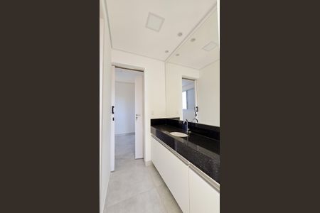 Apartamento para alugar com 202m², 3 quartos e 4 vagas Apartamento para alugar com 202m², 3 quartos e 4 vagasBanheiro