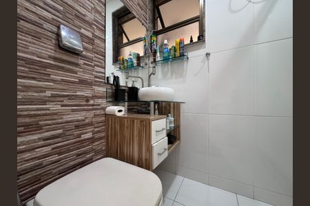 Apartamento à venda com 90m², 3 quartos e 2 vagasBanheiro Social