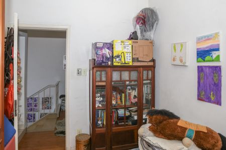 Casa à venda com 260m², 3 quartos e 3 vagas Casa à venda com 260m², 3 quartos e 3 vagasQuarto 2