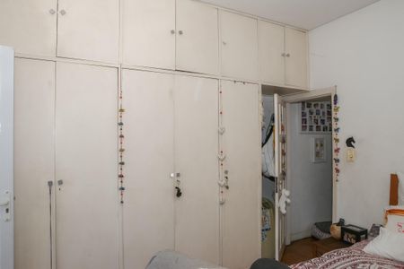 Casa à venda com 260m², 3 quartos e 3 vagas Casa à venda com 260m², 3 quartos e 3 vagasQuarto 1